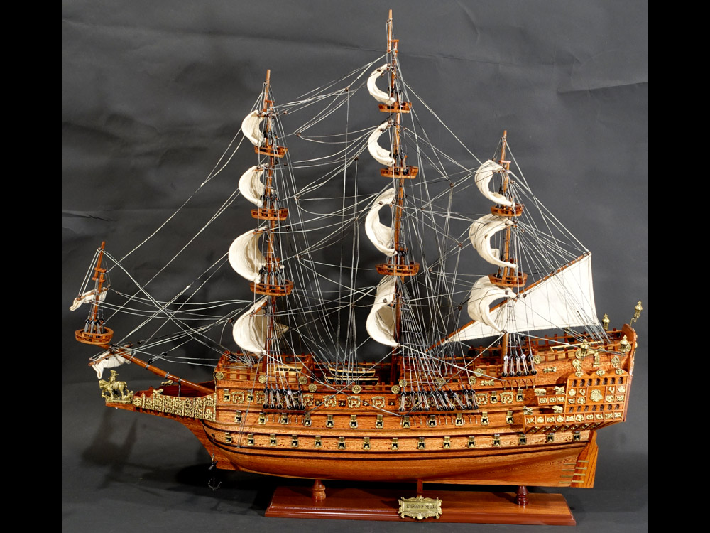 モデルシップ　「HMSソブリン・オブ・ザ・シー 1637 英国」 95cm